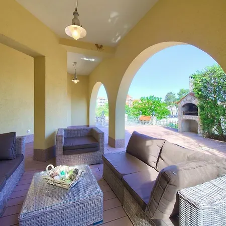 בית נופש Summer House Magdalena