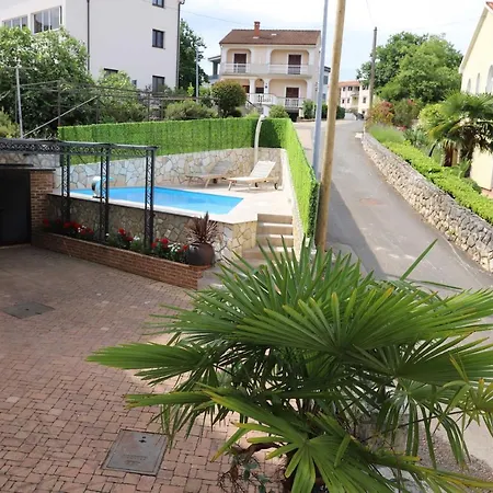 Summer House Magdalena בית נופש